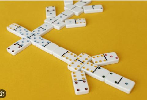 dominoes