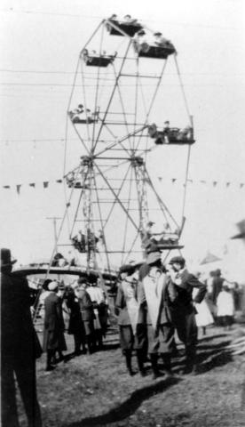 1910"s Ferris Wheel at the Louisiana State Fair.  1997.054.064
